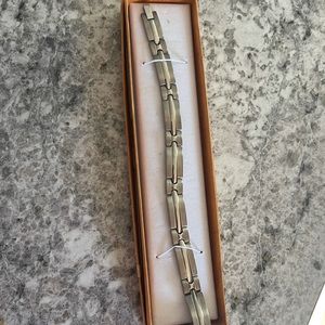 Men’s titanium bracelet
